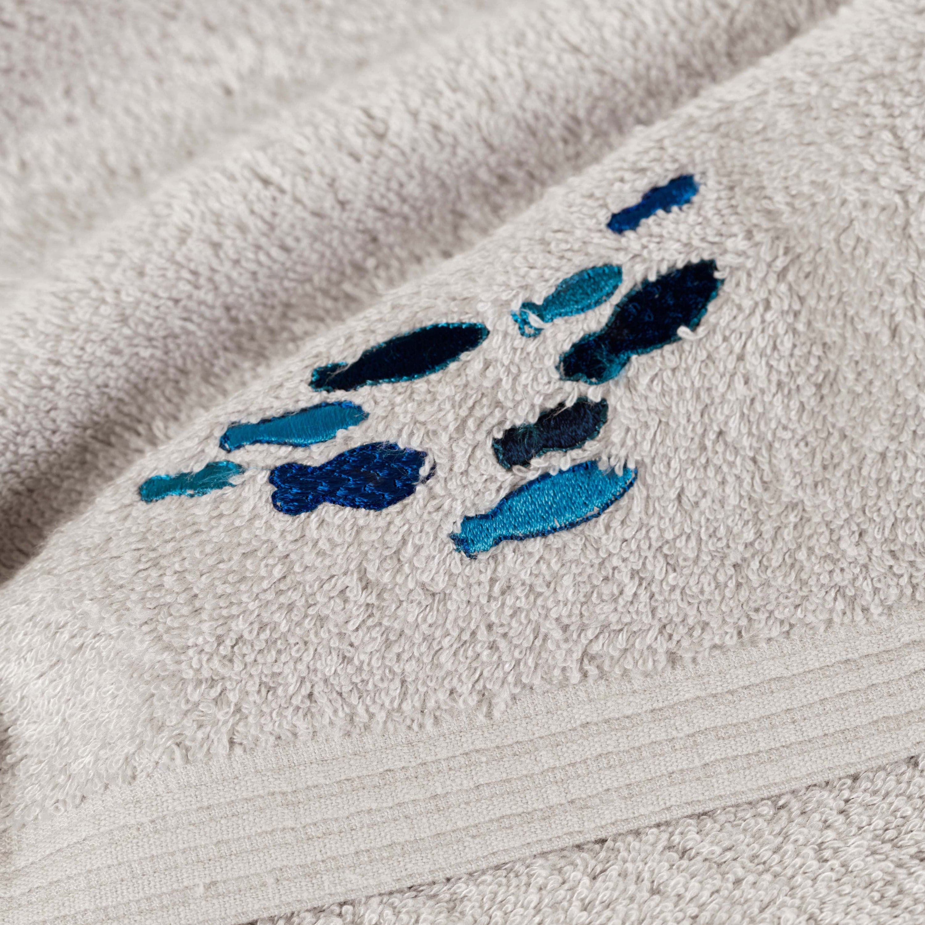 Abysse Grey Cotton and Bamboo Viscose Bath Sheet - Image 7