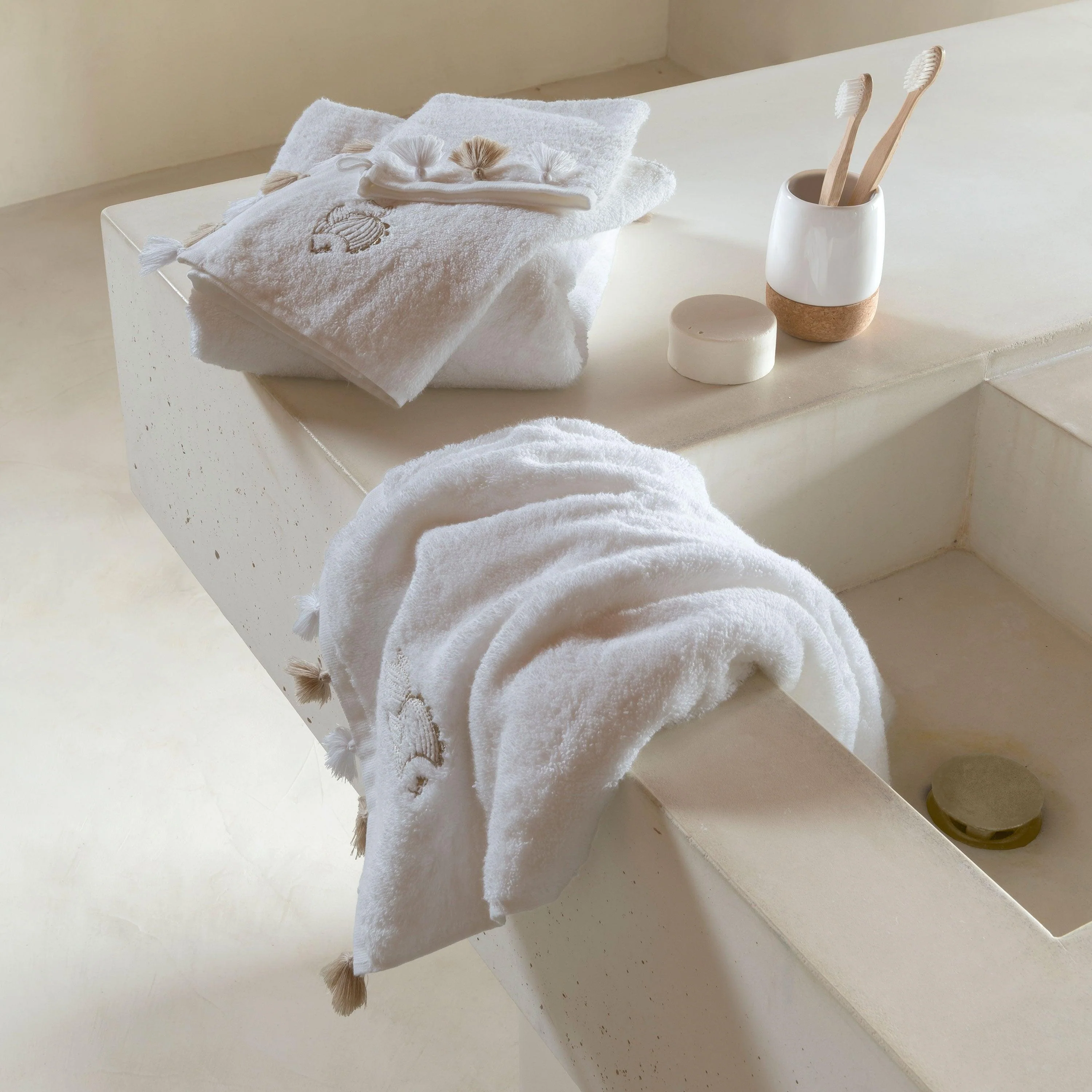 Amorgos Cotton Bath Towel - White - Image 7