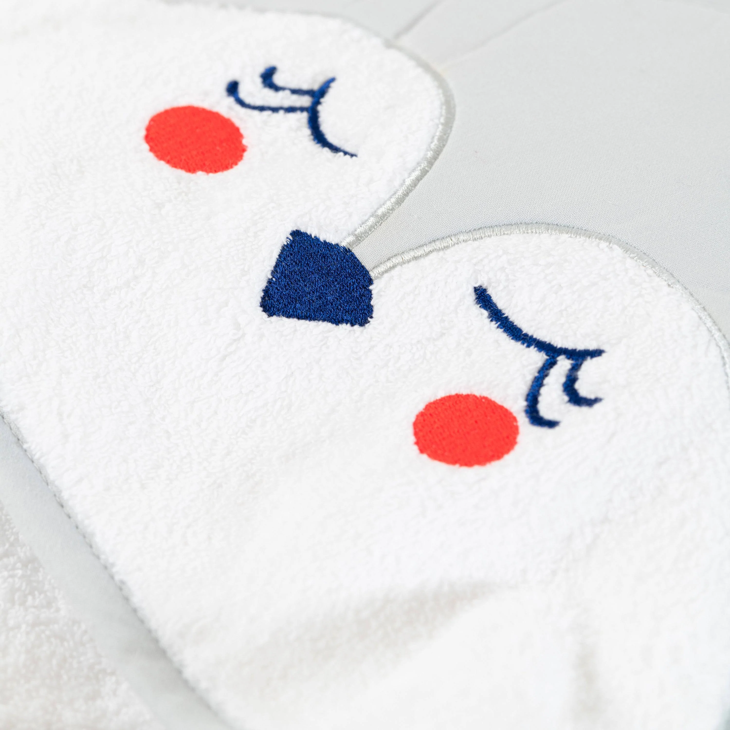 Artica white cotton bath cape - Image 4