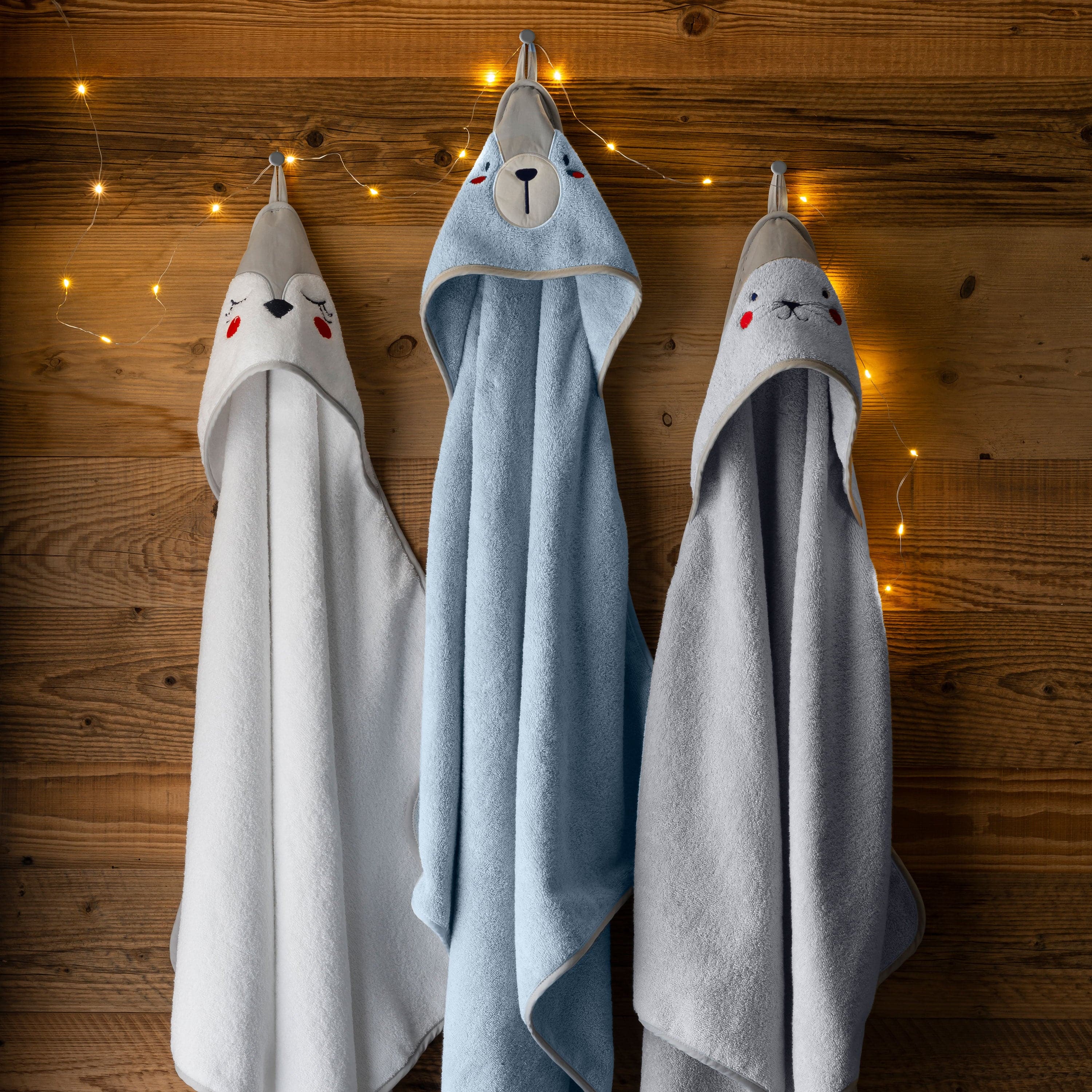 Artica white cotton bath cape - Image 5