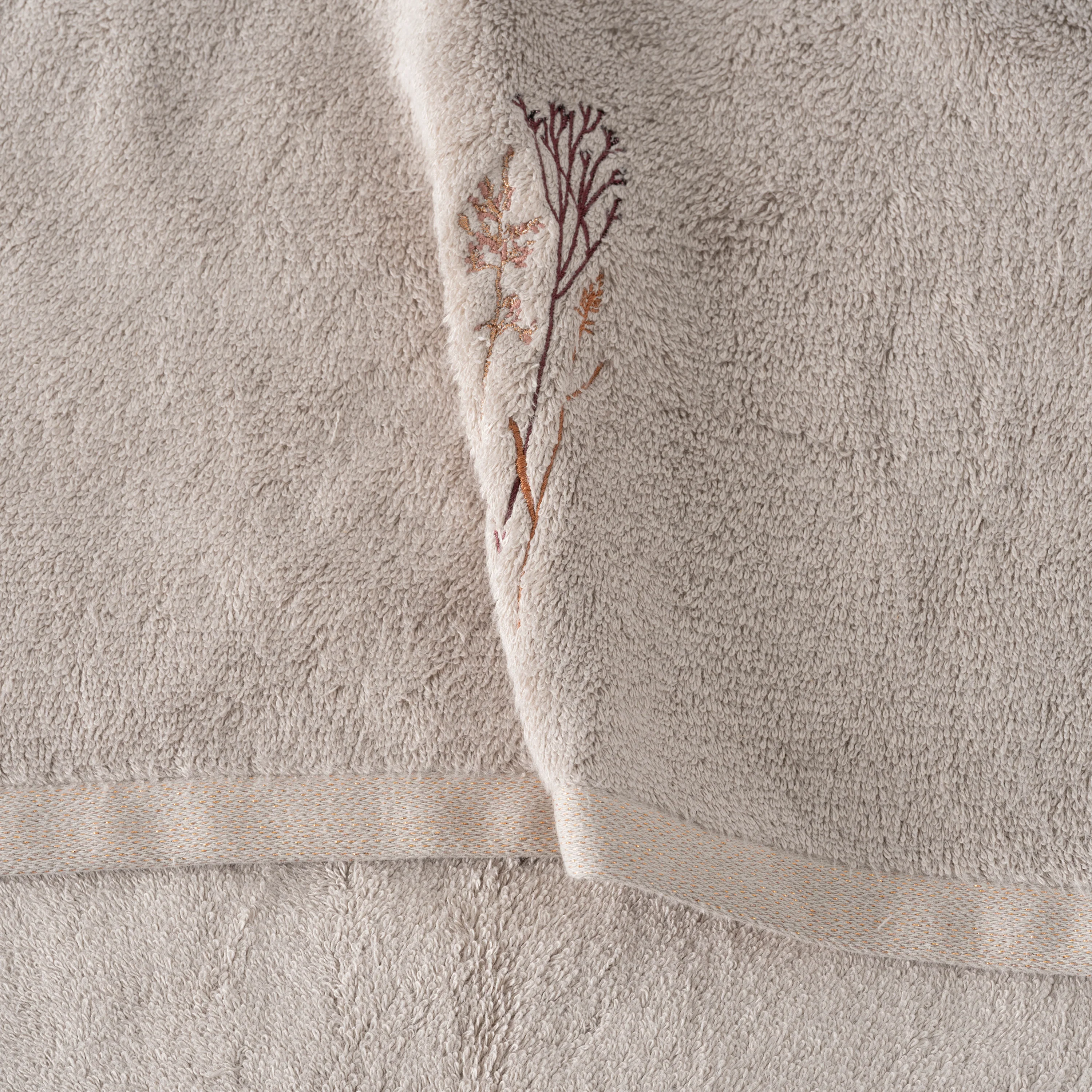 Aura Bath Towel - Image 4