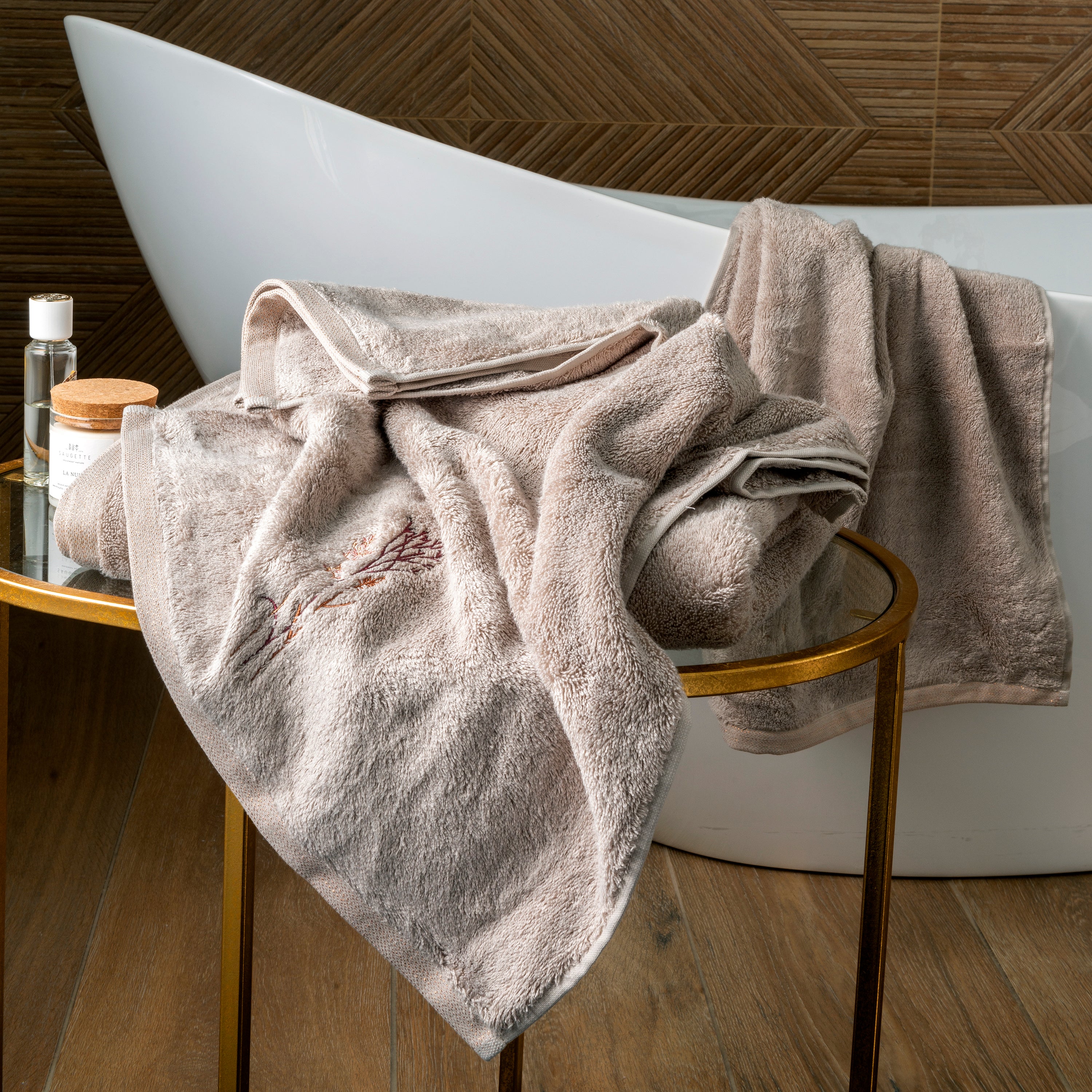 Aura Bath Towel - Image 6