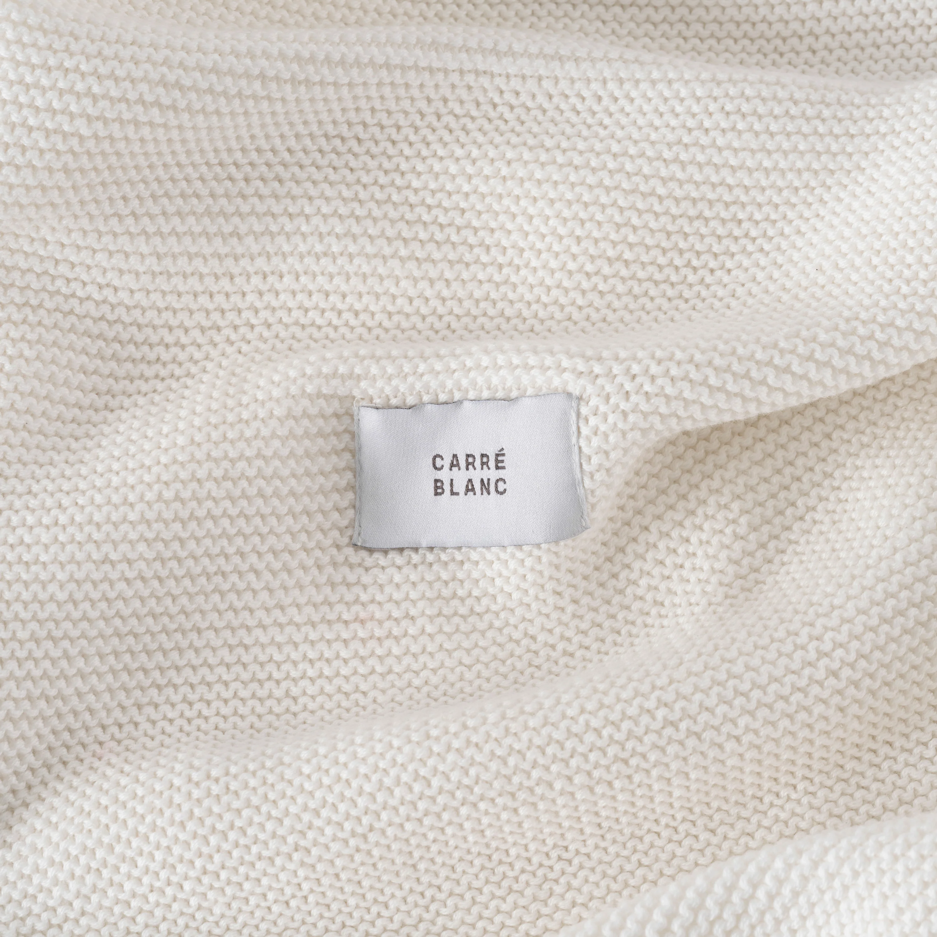 Bienvenue Knitted Organic Cotton Children's Blanket - White - Image 4