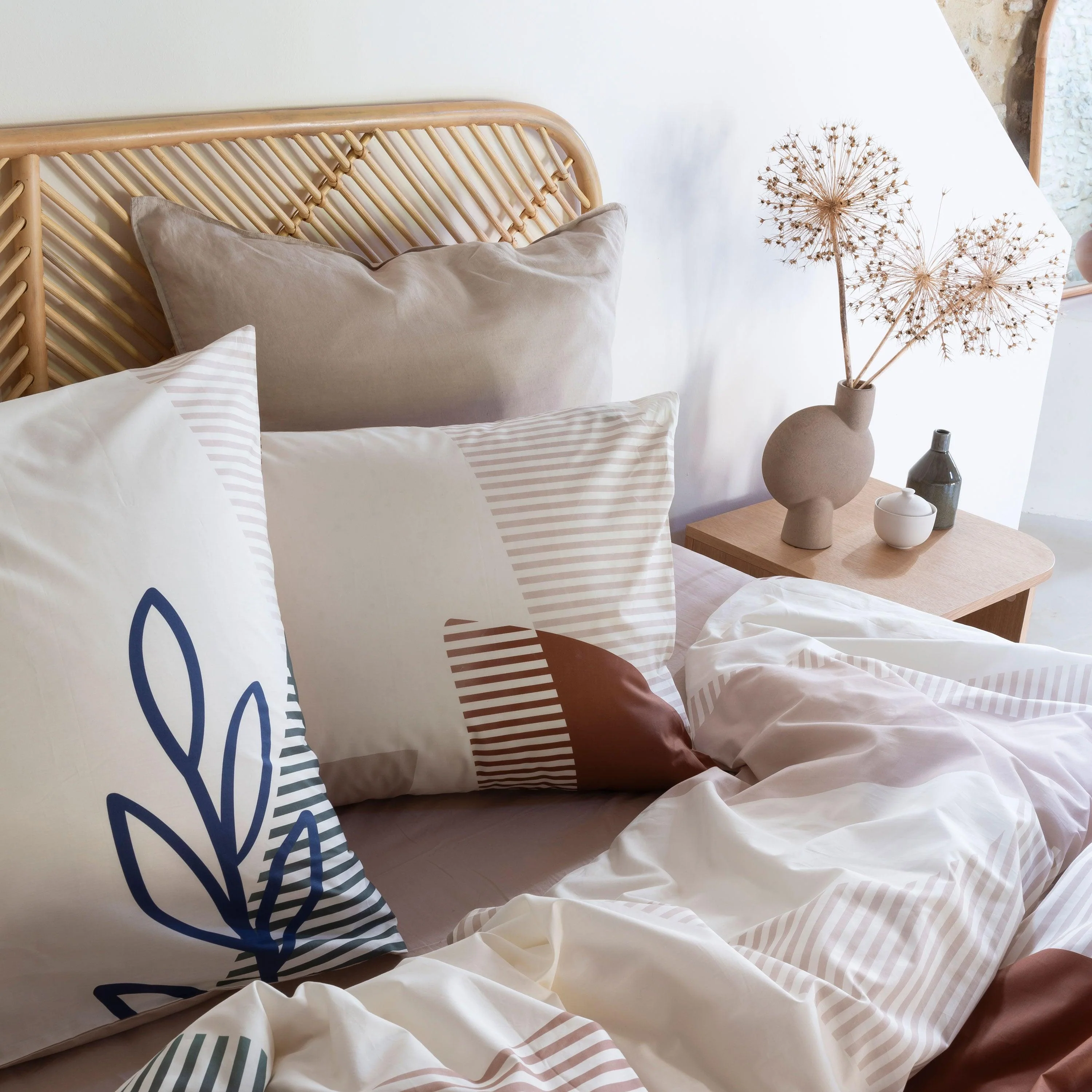 Cadaques Rectangular Cotton Pillowcase - Image 4
