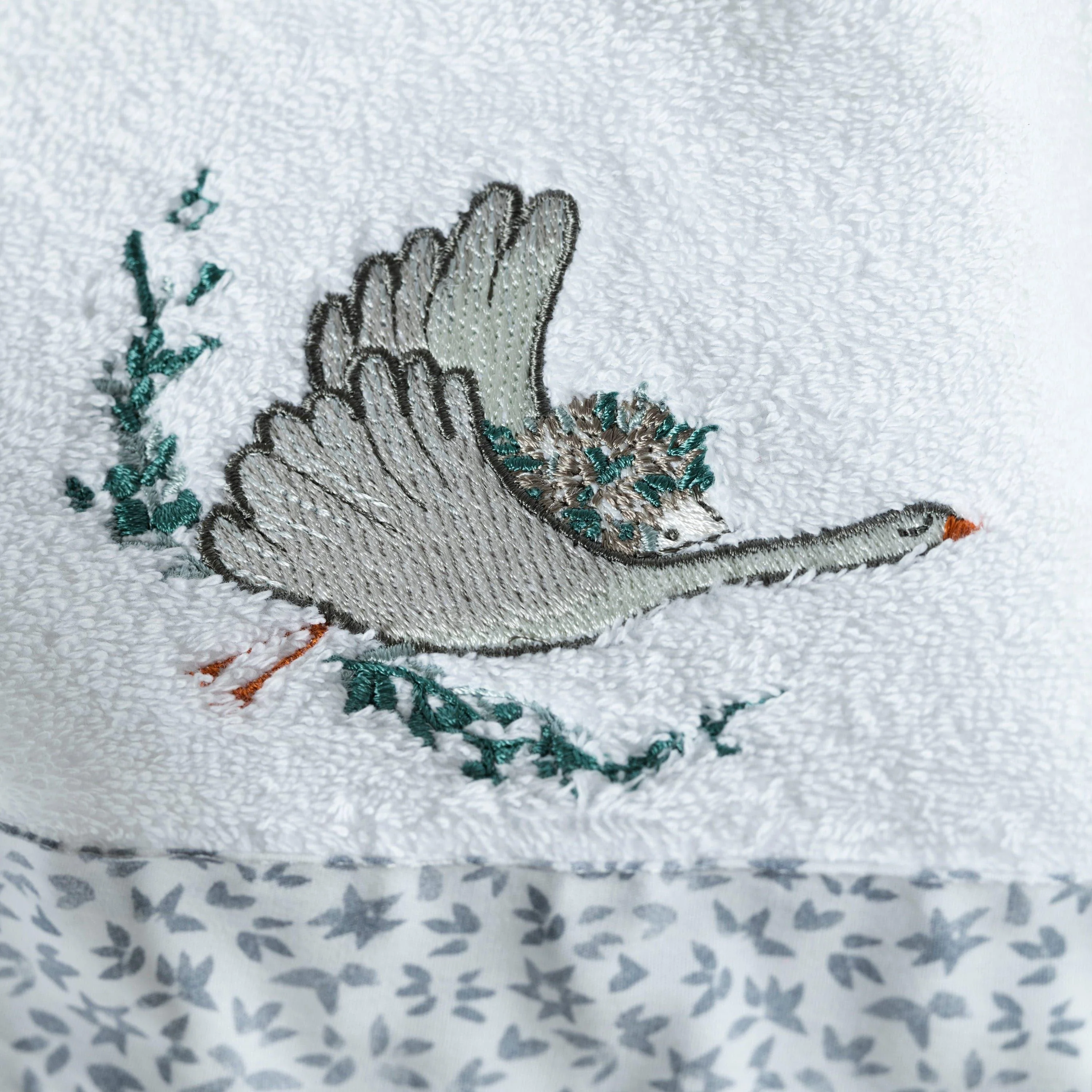 Câline Organic Cotton Bath Towel - White - Image 6