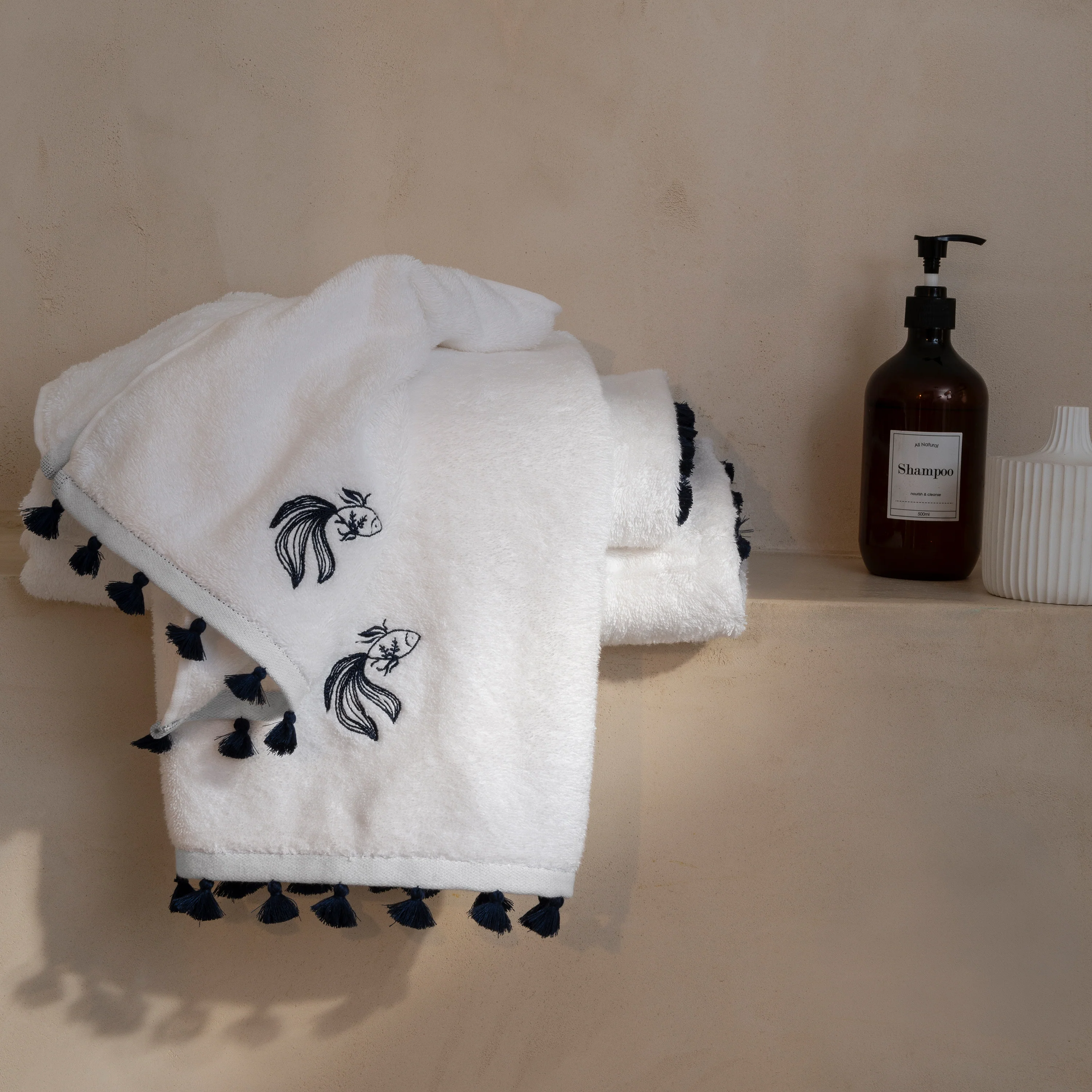 Demilune Cotton & Bamboo Viscose Guest Towel - White - Image 3