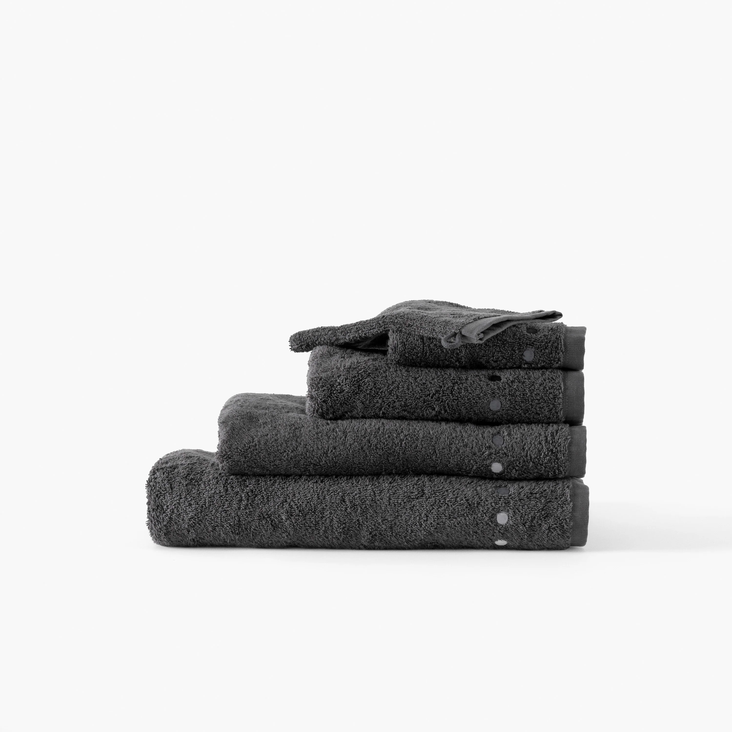 Dotsy Cotton Bath Towel - Coal - Image 4