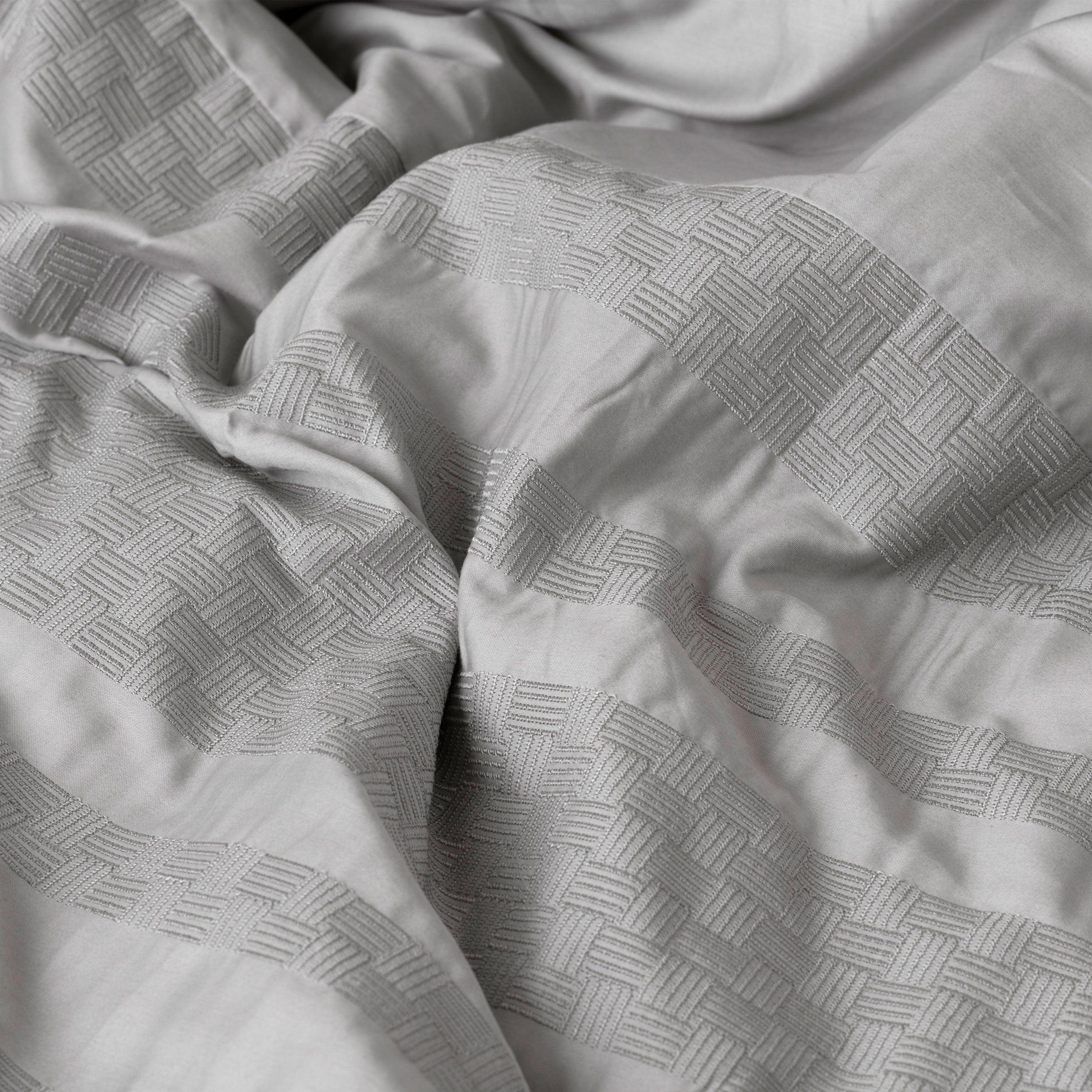 Duvet Cover in Cotton Satin Titane - Image 3