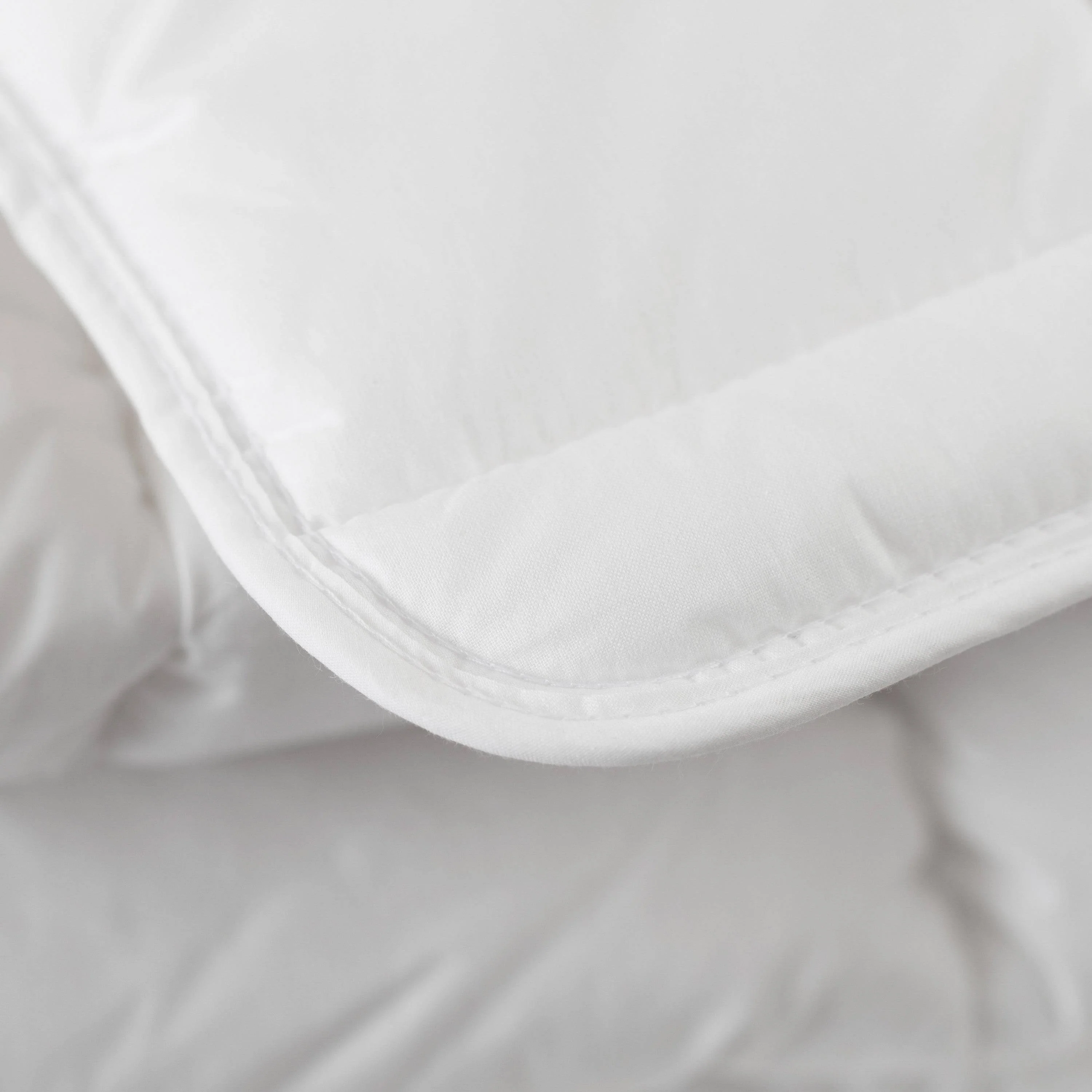 Fuji Synthetic Winter Duvet - White - Image 3