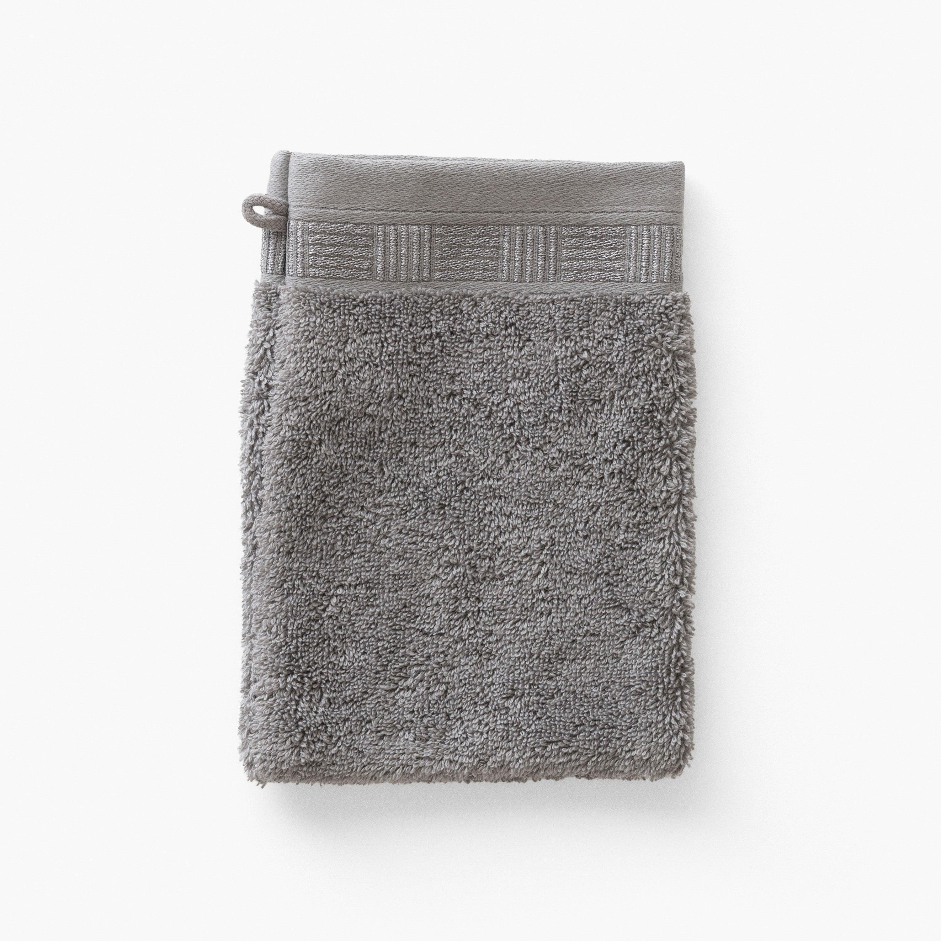 Glove in Cotton Titane Pewter Grey - Image 2