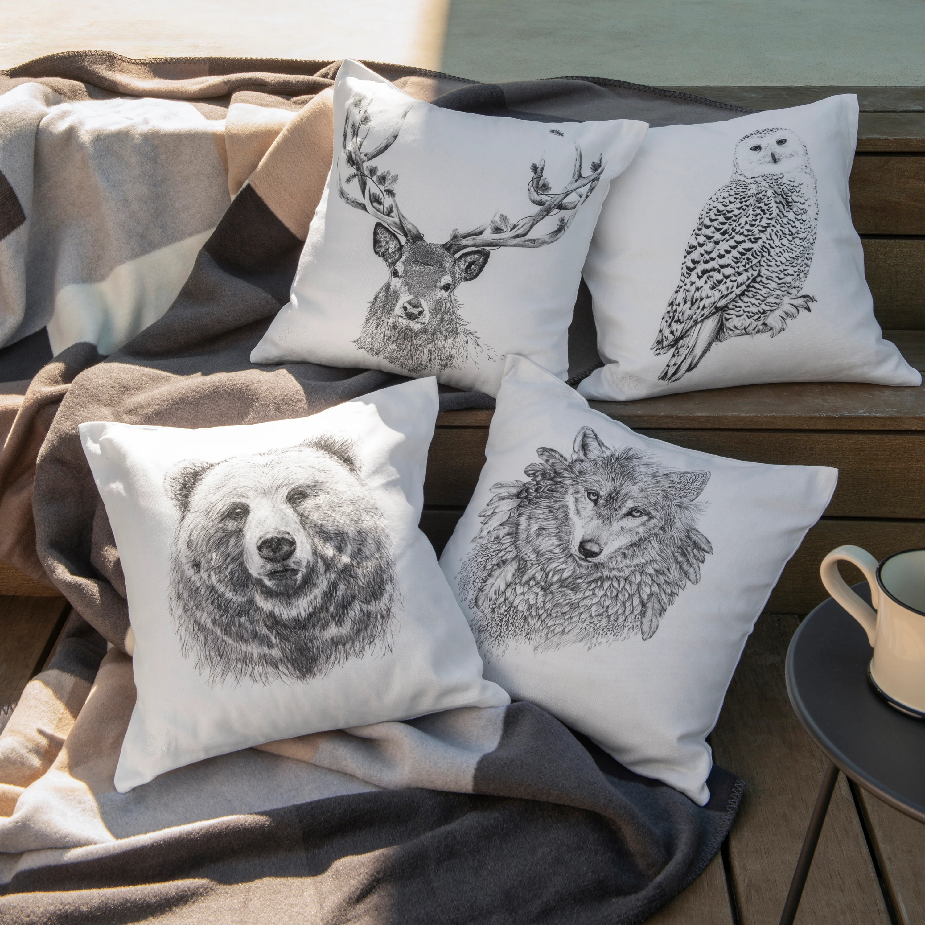 Harfang Square Pillowcase - White - Image 4