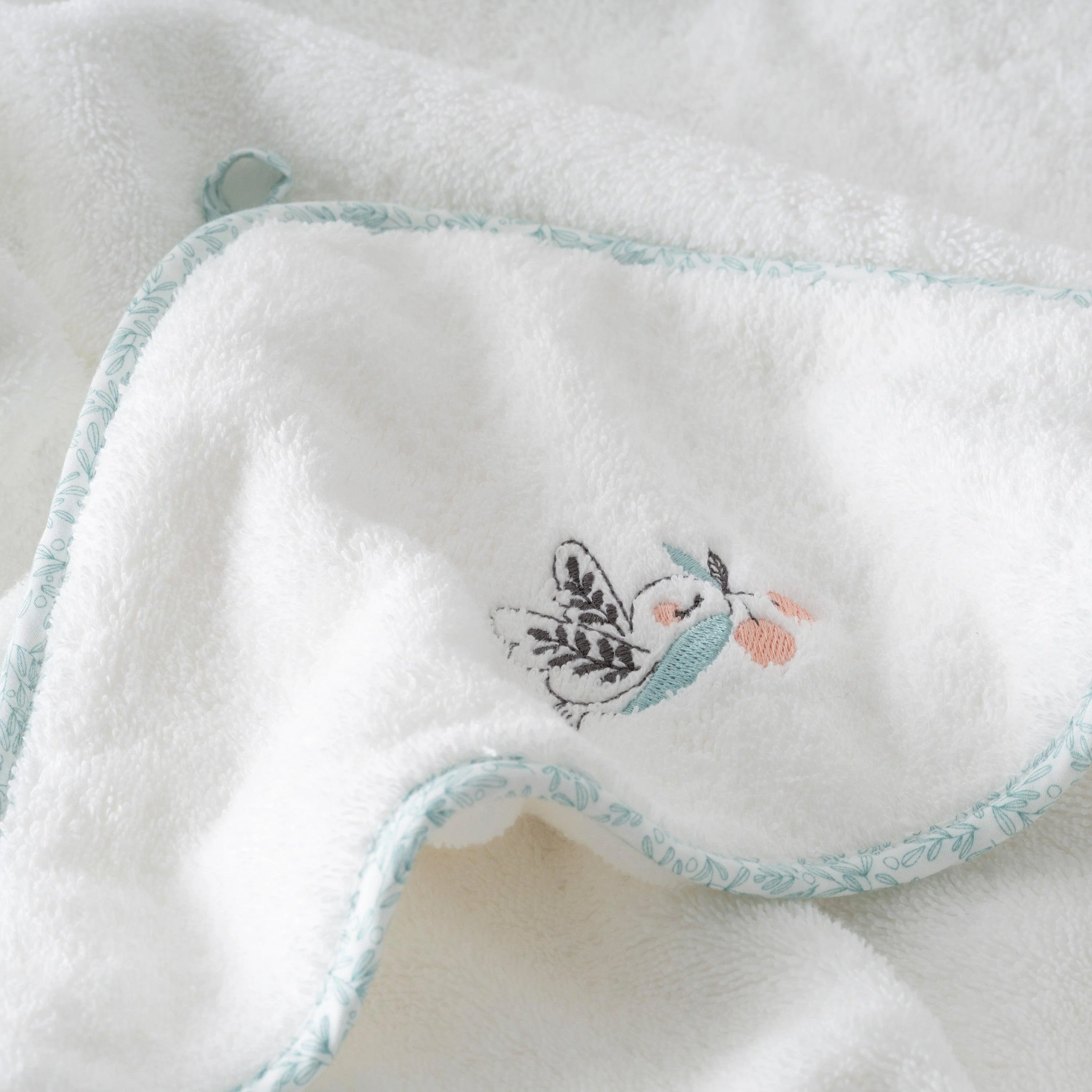 Jardine Organic Cotton Bath Cape - White - Image 4