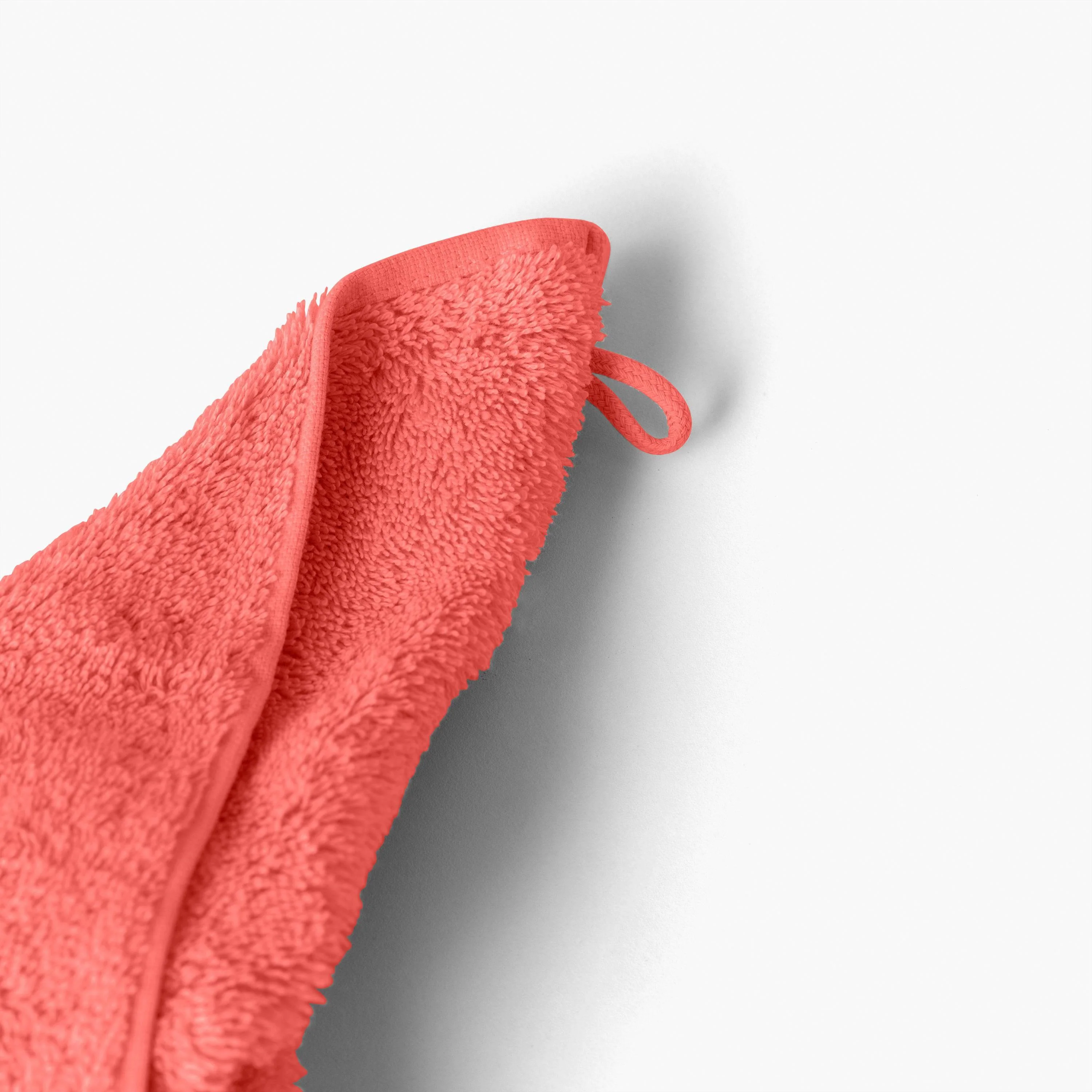 Lola II Coral Bathmop in Cotton - Image 3
