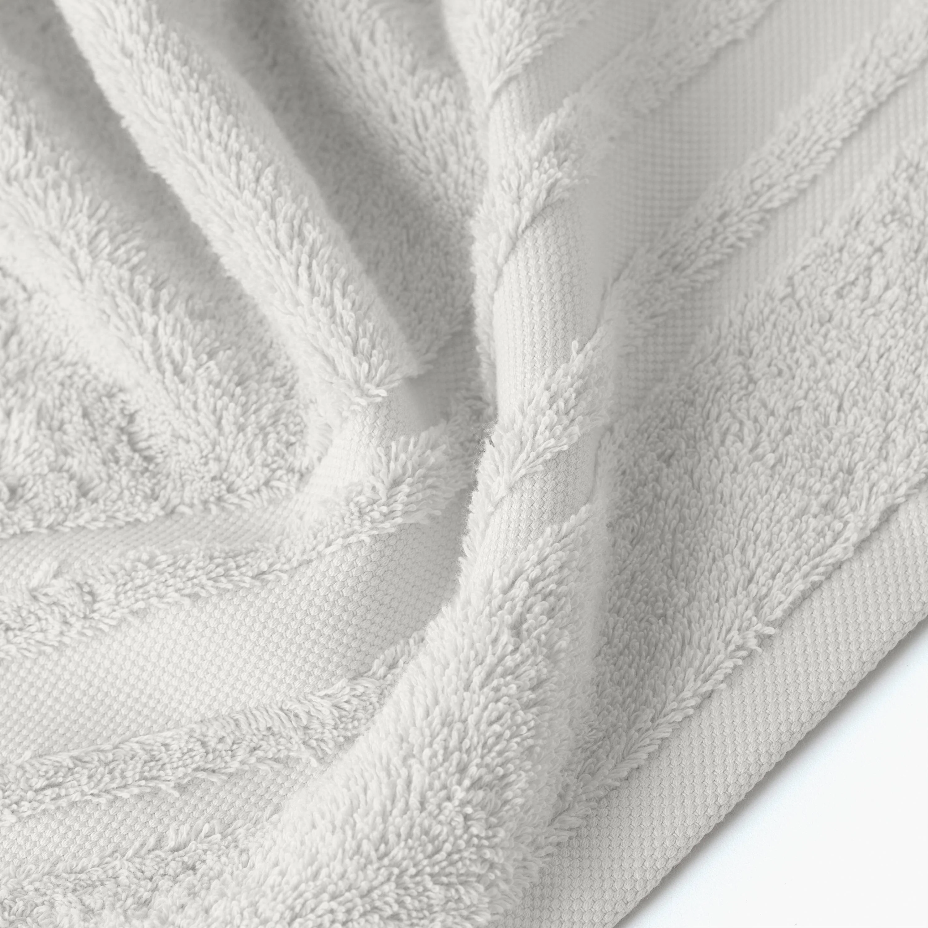 Lola II Cotton Bath Towel - Pearl - Image 6