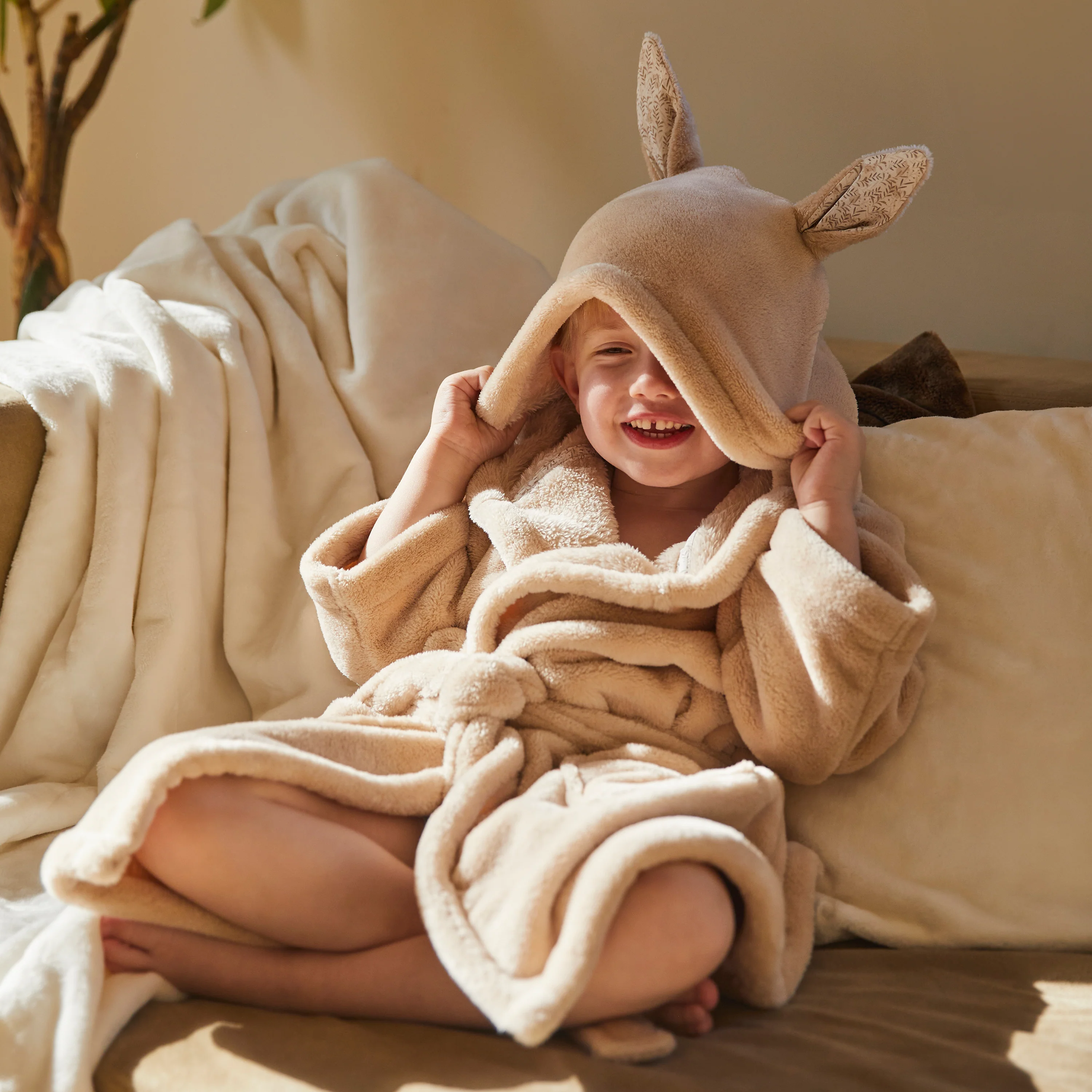 Merveille Children's Fleece Dressing Gown - Beige - Image 2
