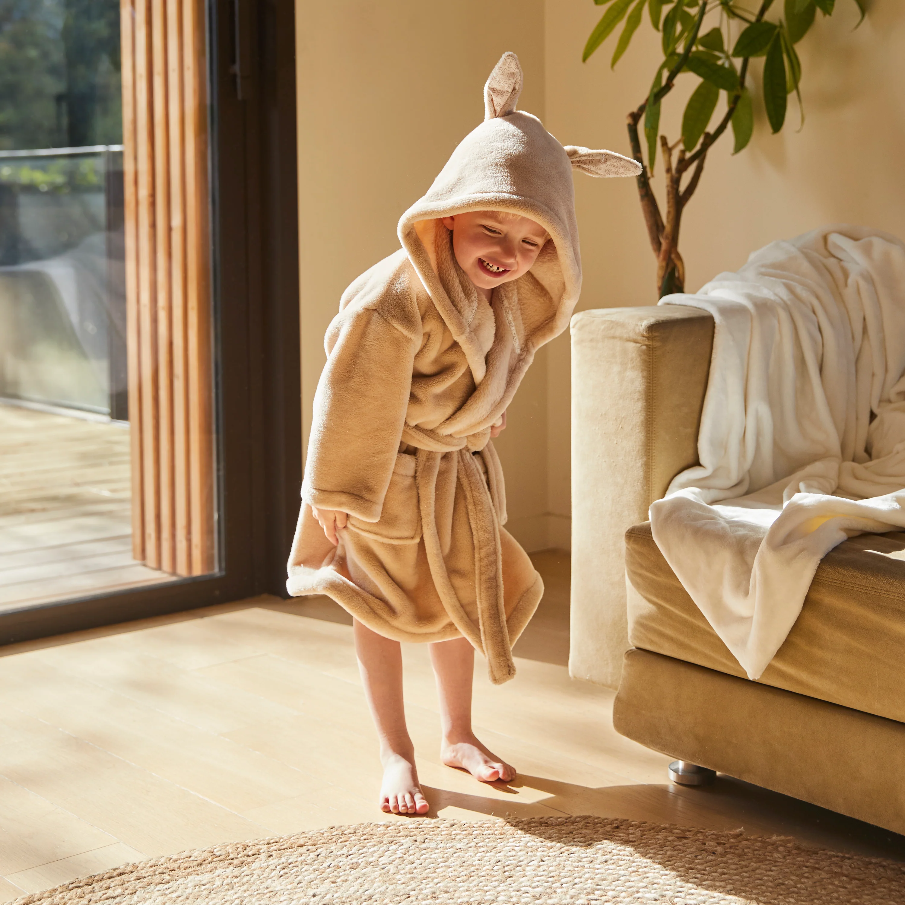 Merveille Children's Fleece Dressing Gown - Beige - Image 3