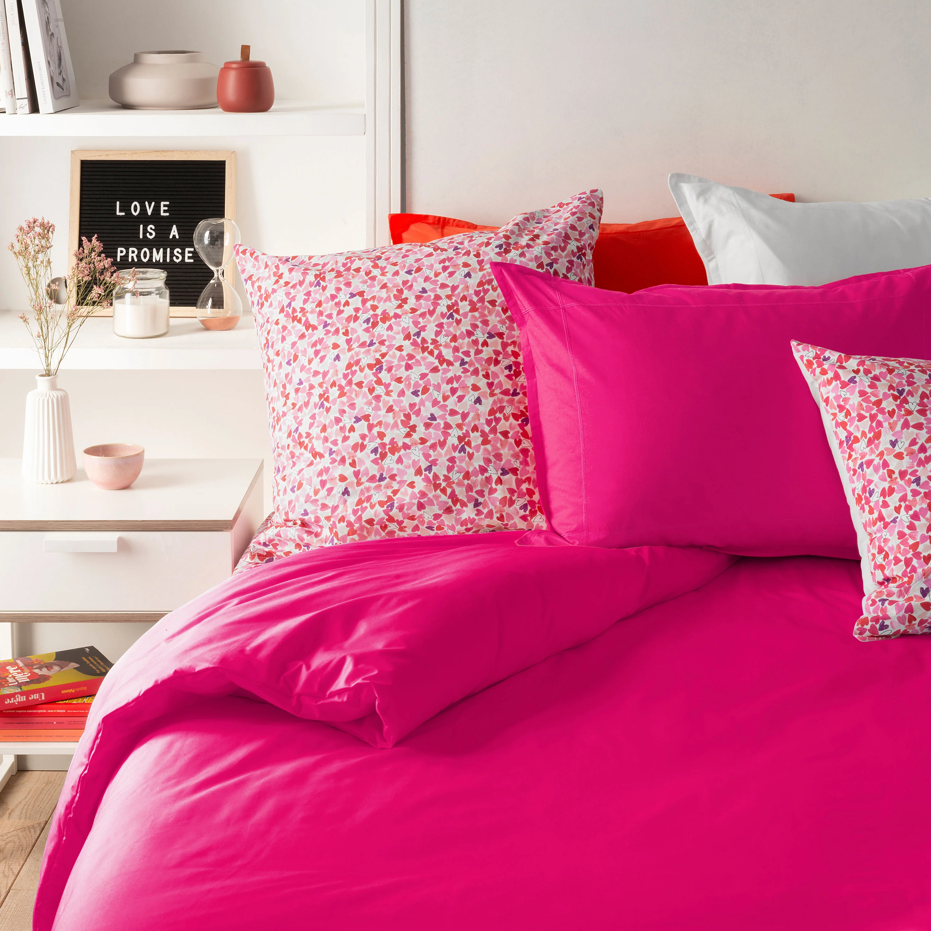 Neo Duvet Cover Set - Magenta - Image 4