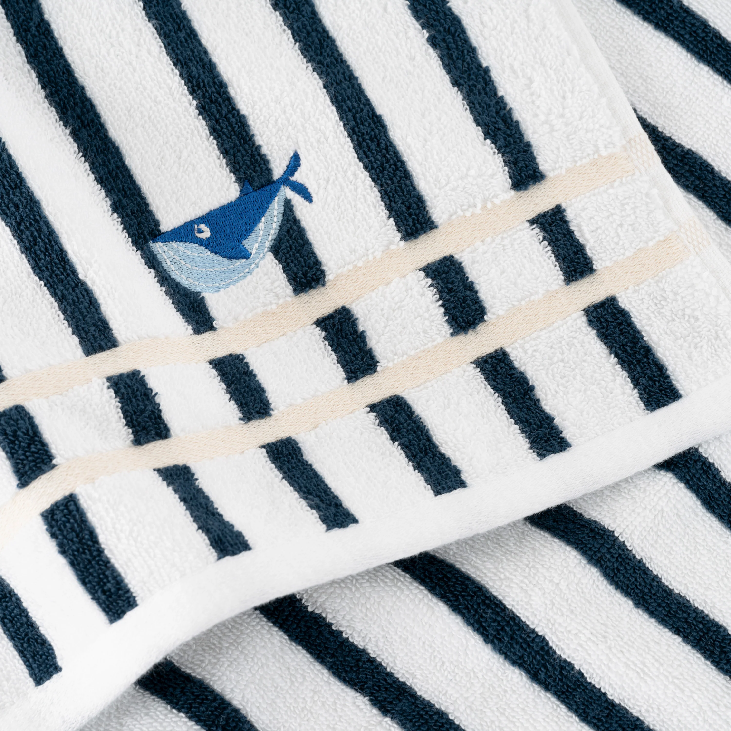 O Douce Children's Organic Cotton Bath Towel - White - Image 2