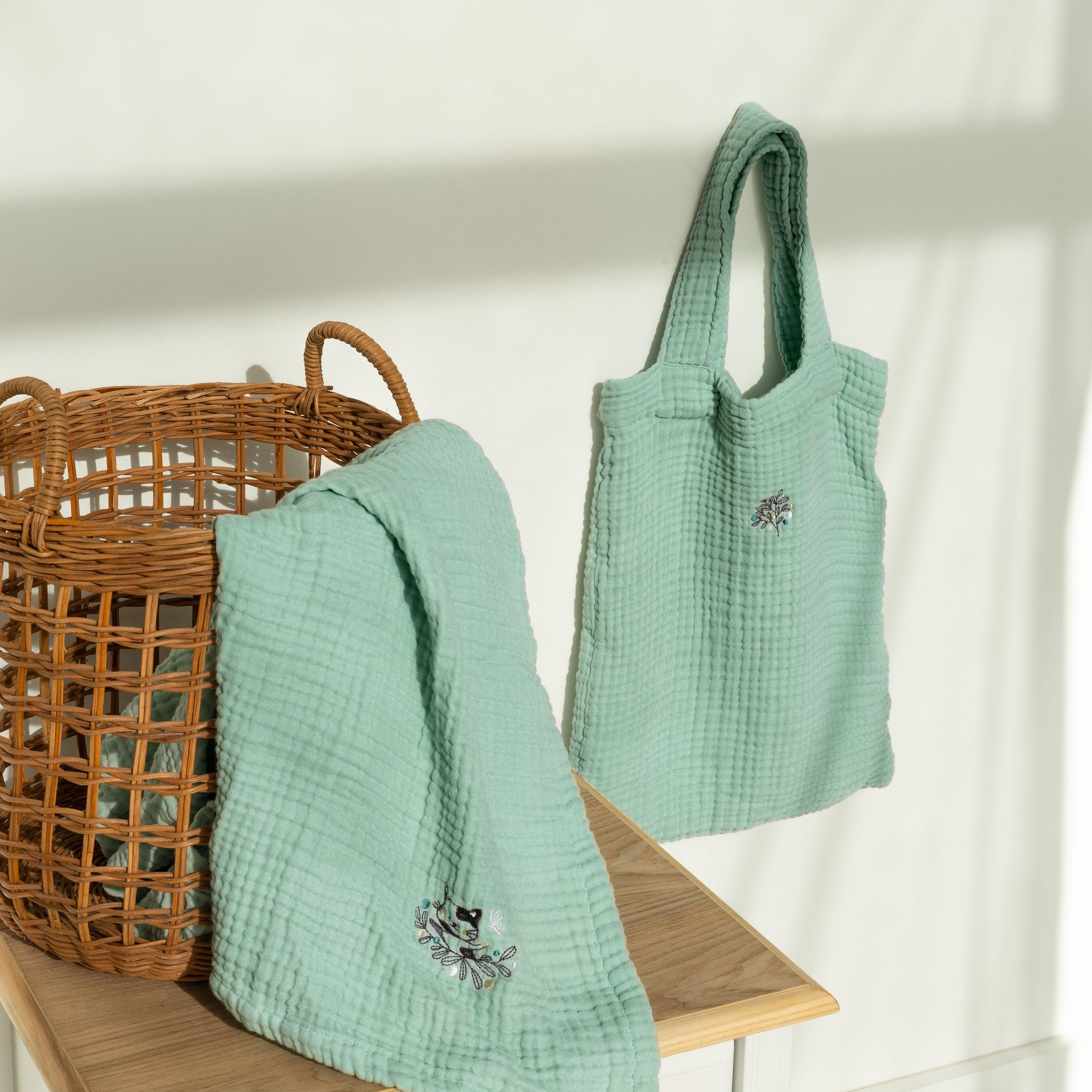 Organic Cotton Gauze Diaper Bag And Changing Mat Jardine Almond - Image 2