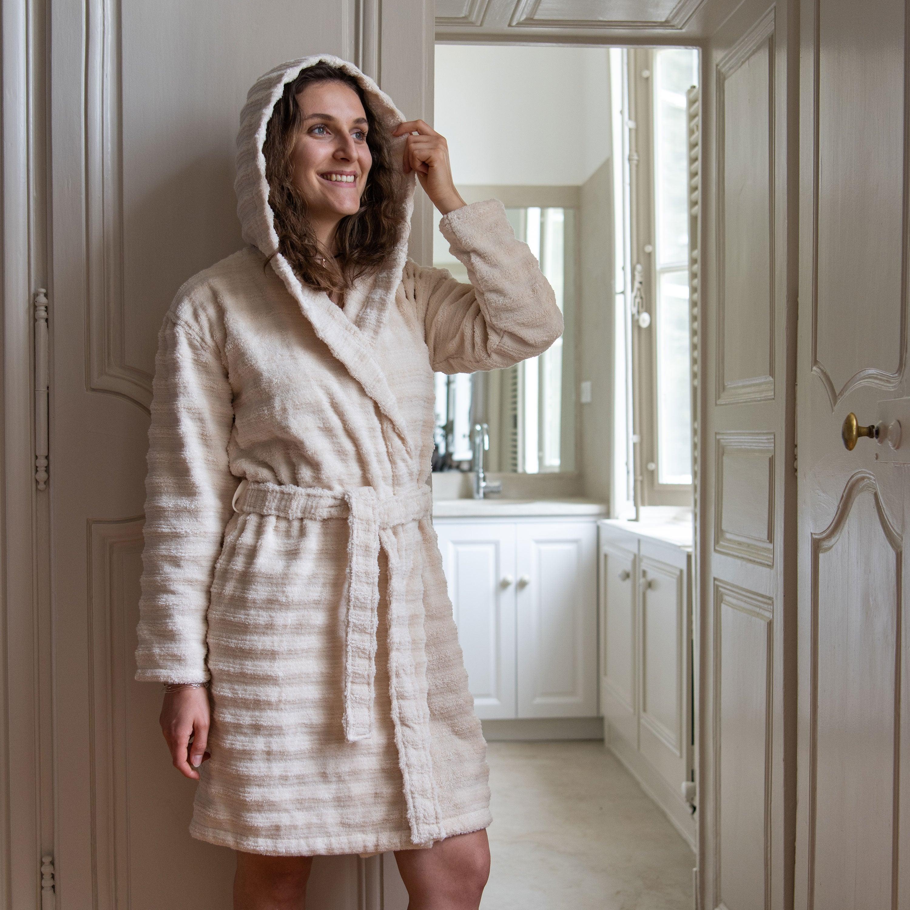 Papyrus Hooded Cotton Women's Bathrobe - Image 3