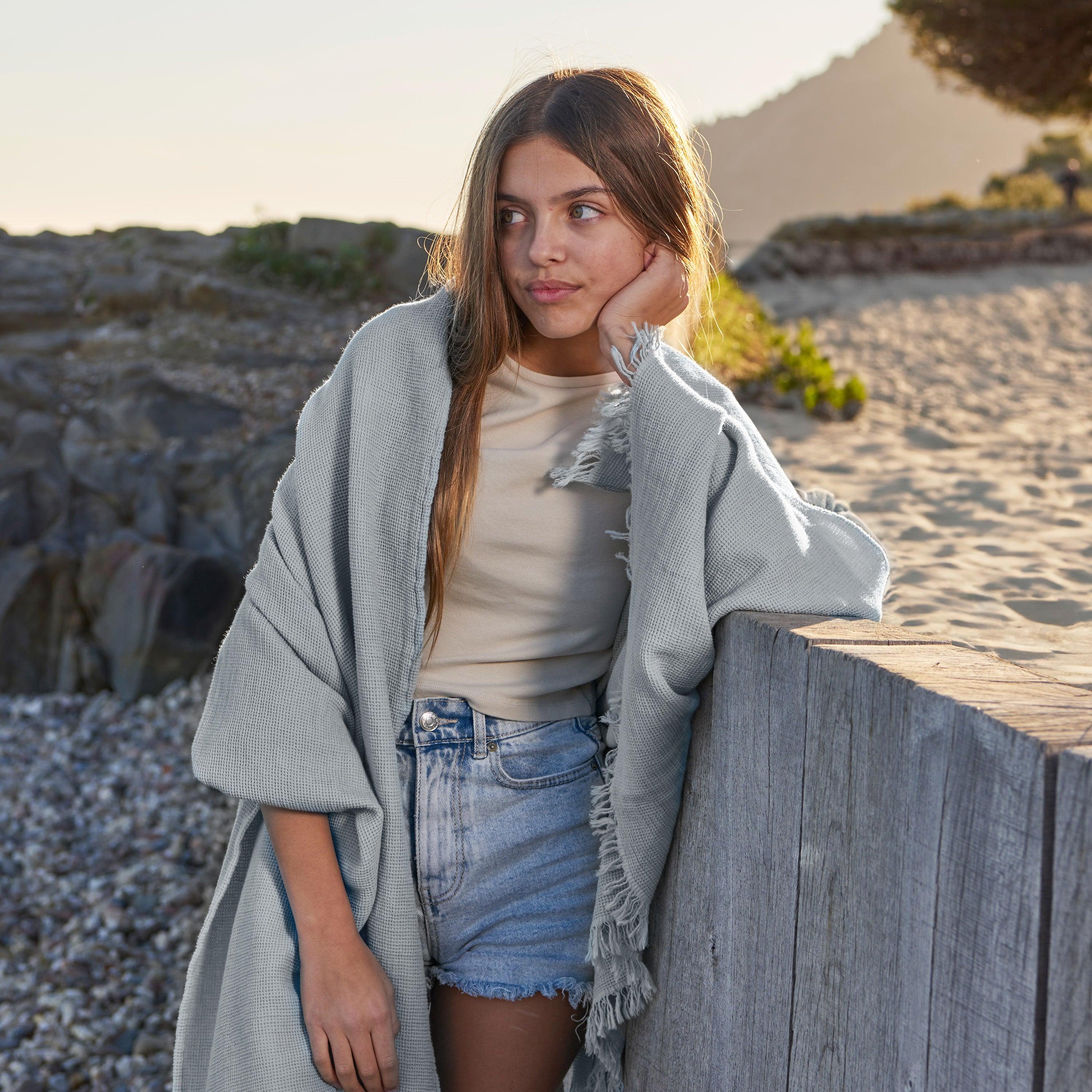 Pyla Cotton Turkish Beach Towel - Glacier - Image 2
