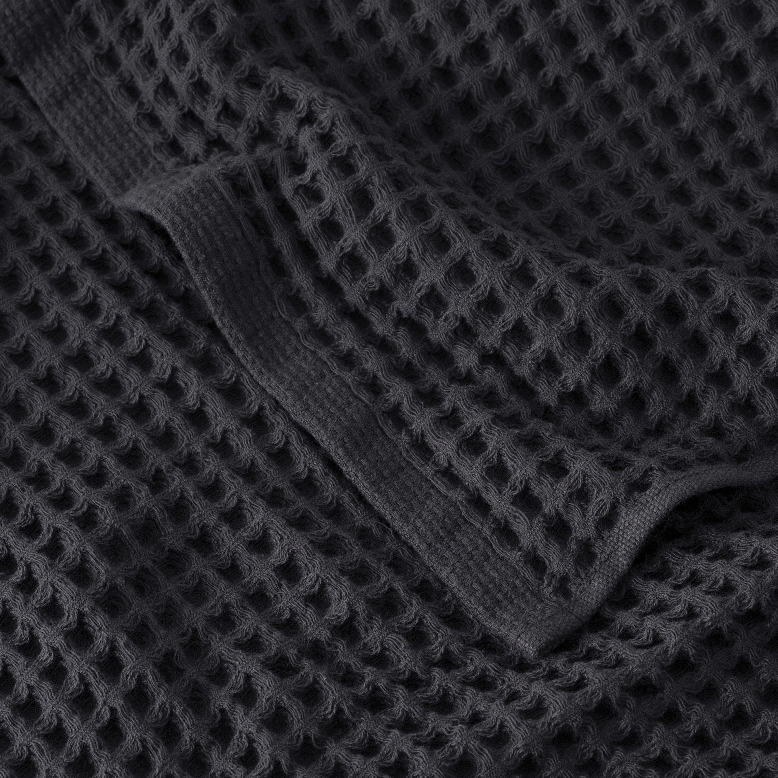 Quadro Organic Cotton Towel - Charcoal - Image 3
