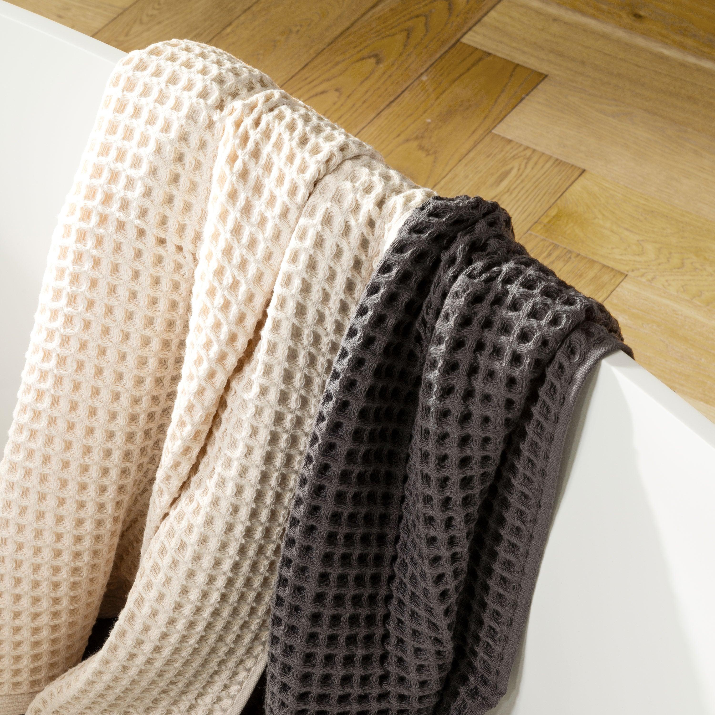 Quadro Organic Cotton Towel - Natural - Image 3
