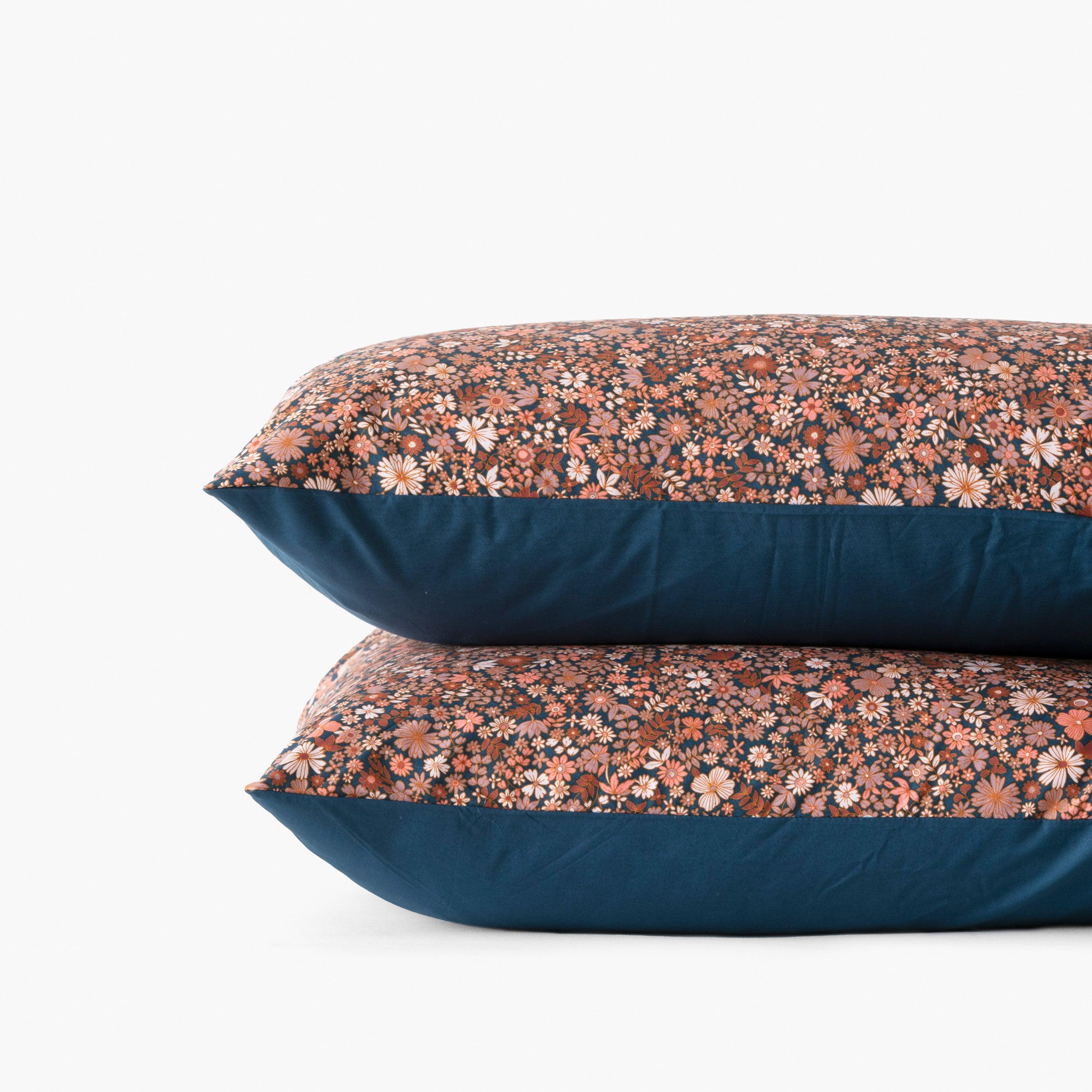 Neo Rectangular Cotton Pillowcase - Prussian Blue Floral - Image 3