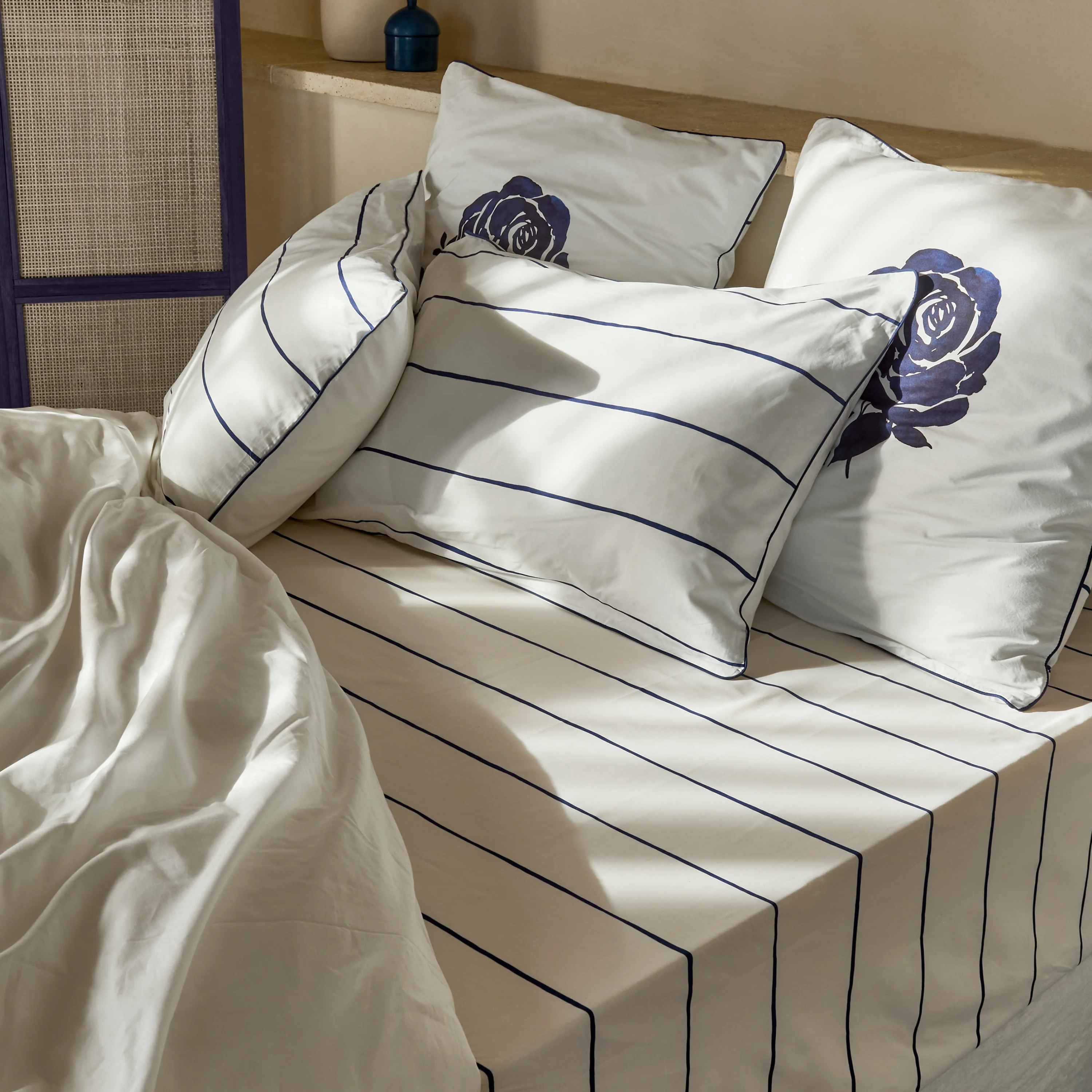 Rosablue Cotton Fitted Sheet - White - Image 2