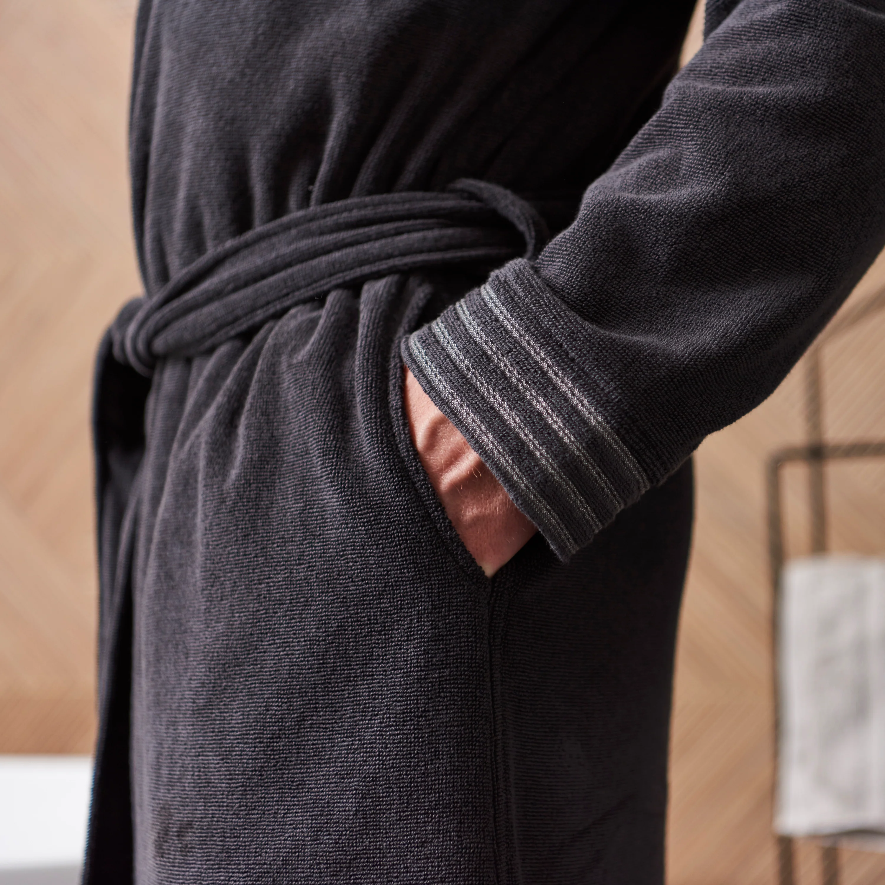 Silvalys Men's Cotton Bathrobe - Carbon Grey - Image 5
