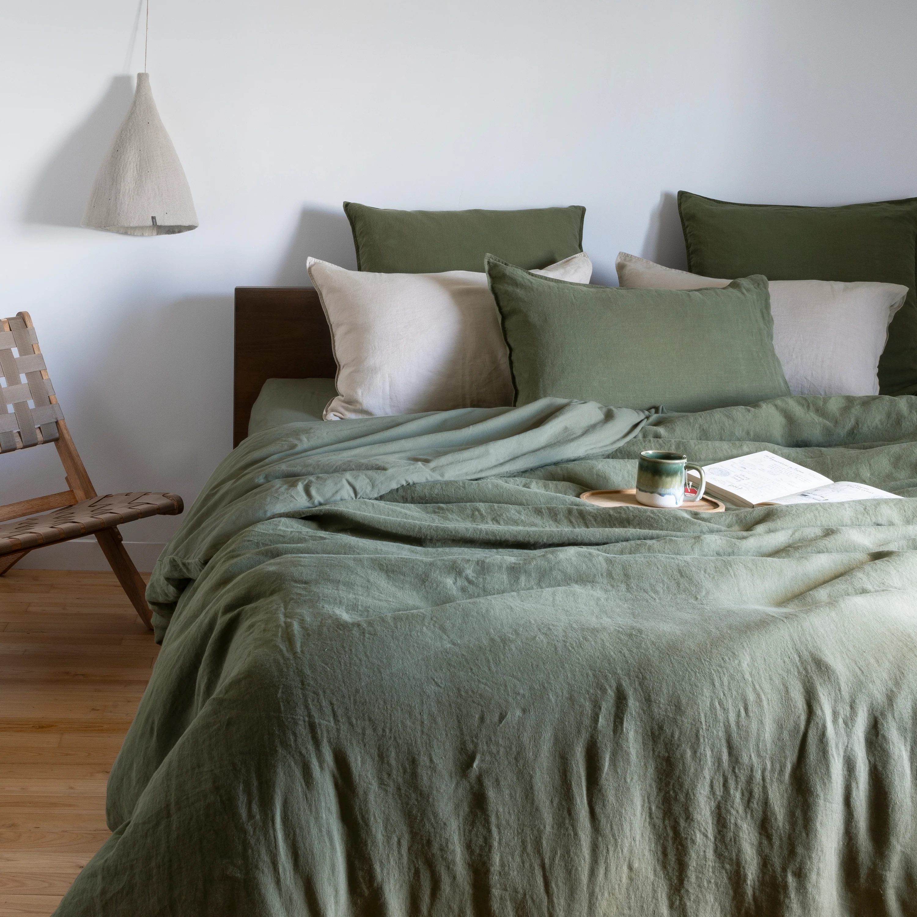 Songe Rectangular Linen and Cotton Pillowcase - Bocage - Image 2