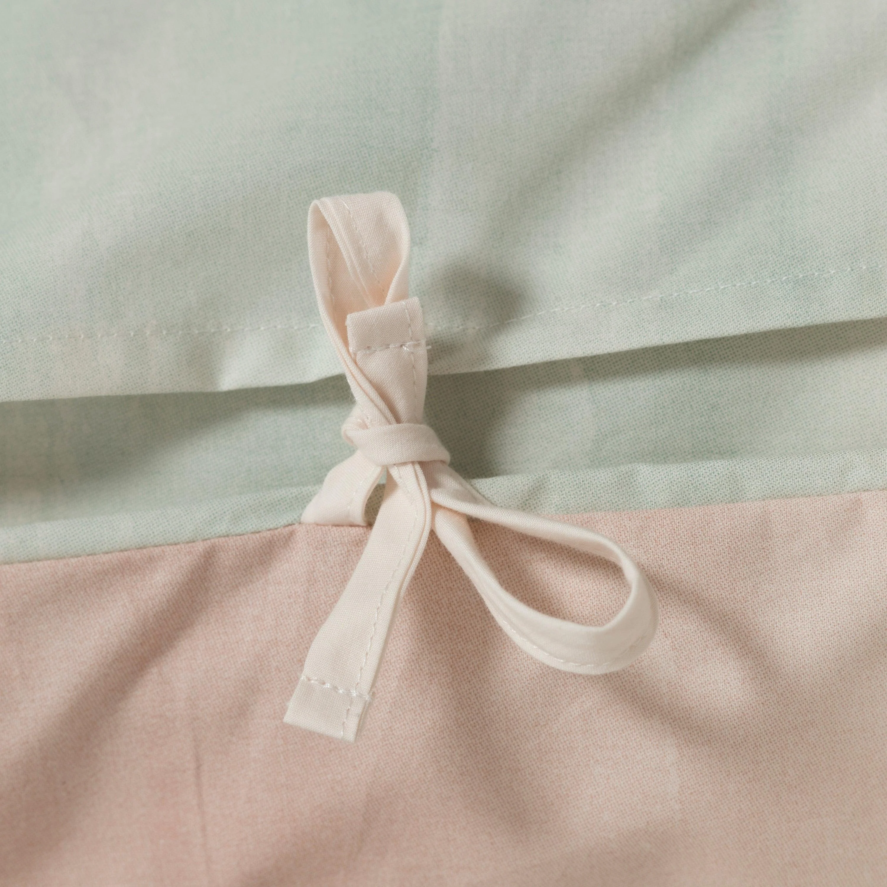 Square Pillowcase in Cotton Percale Vibration - Image 3
