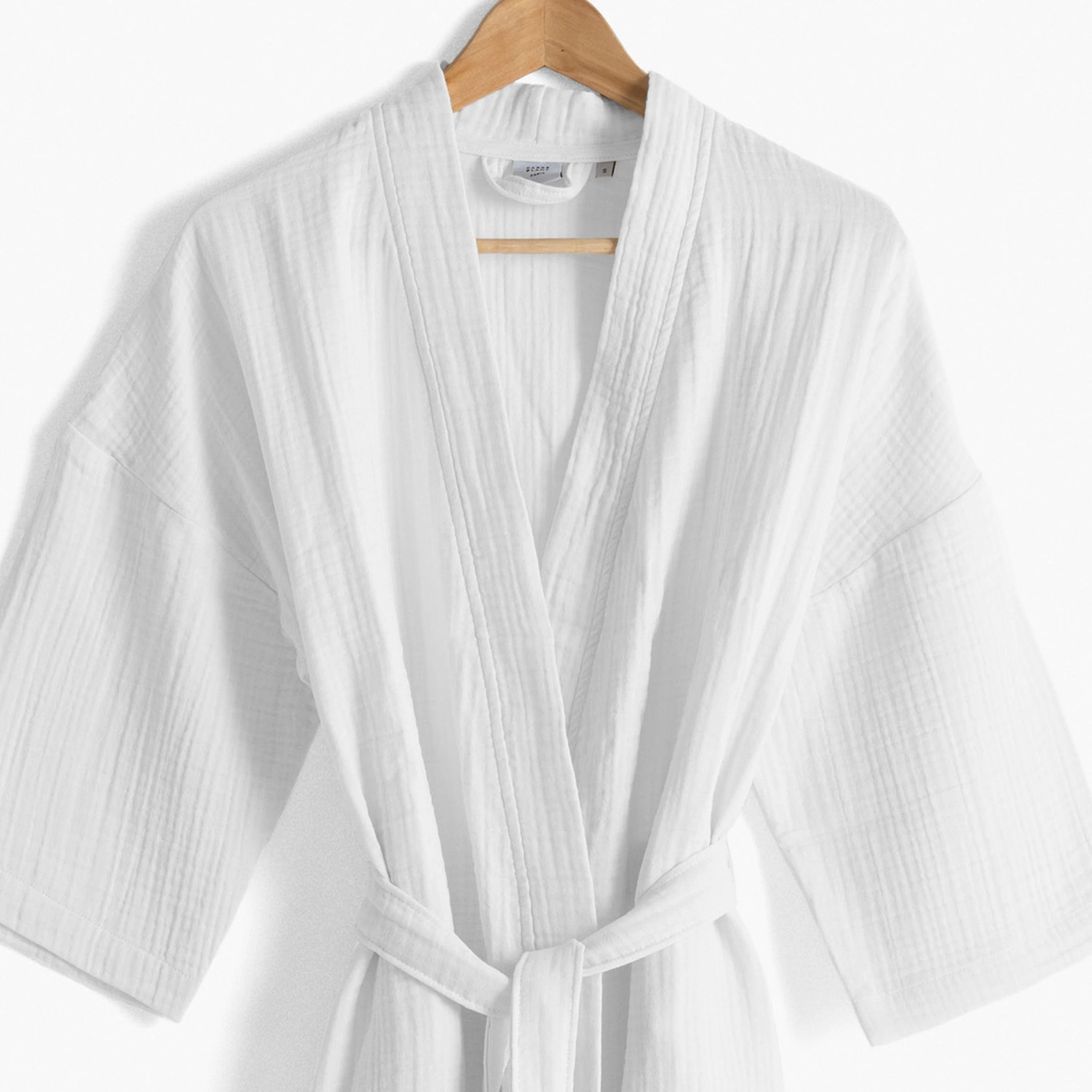 Naturelle Women's Organic Cotton Bathrobe - White - Image 4