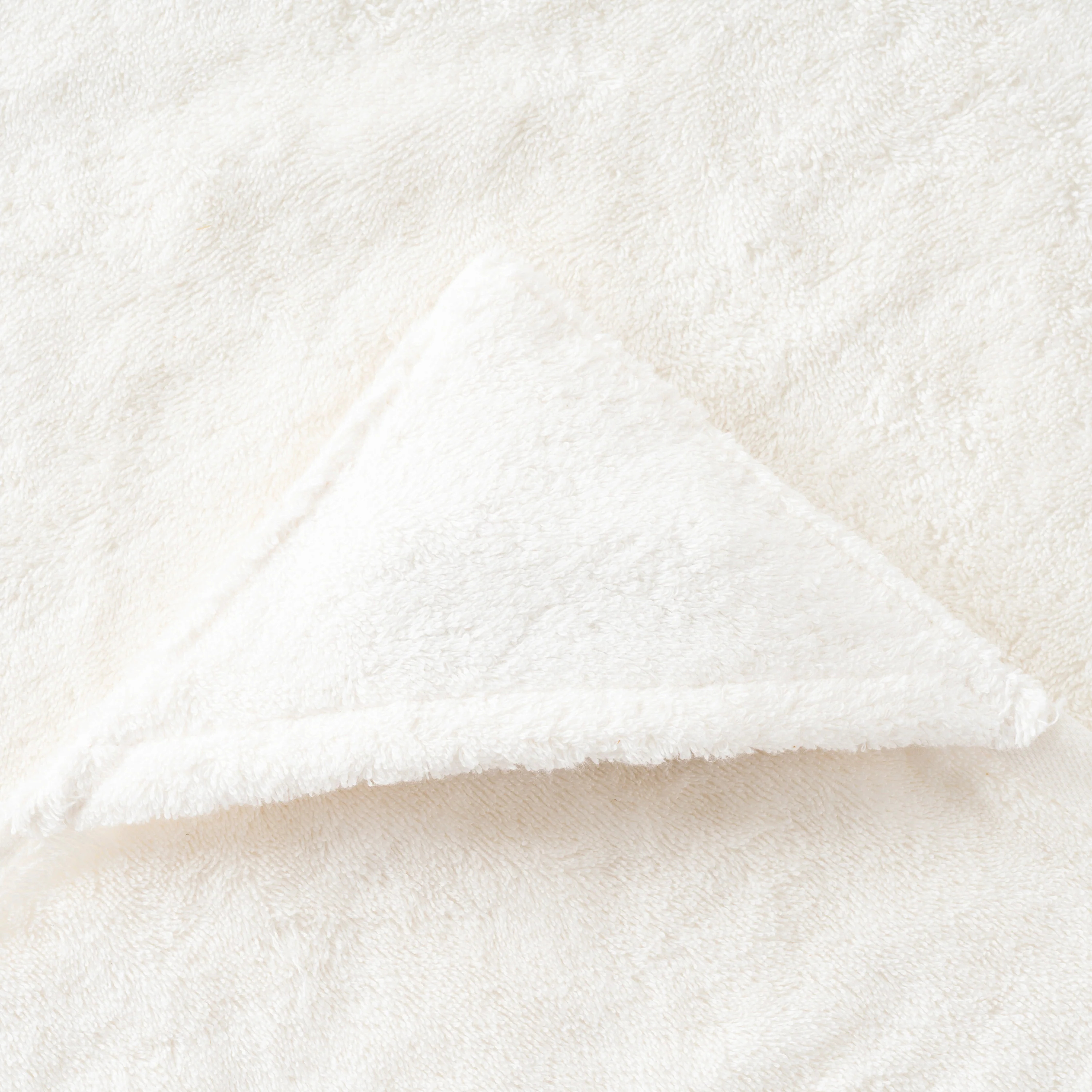 Xmasful Hooded Cotton Bath Towel - Ivory - Image 3