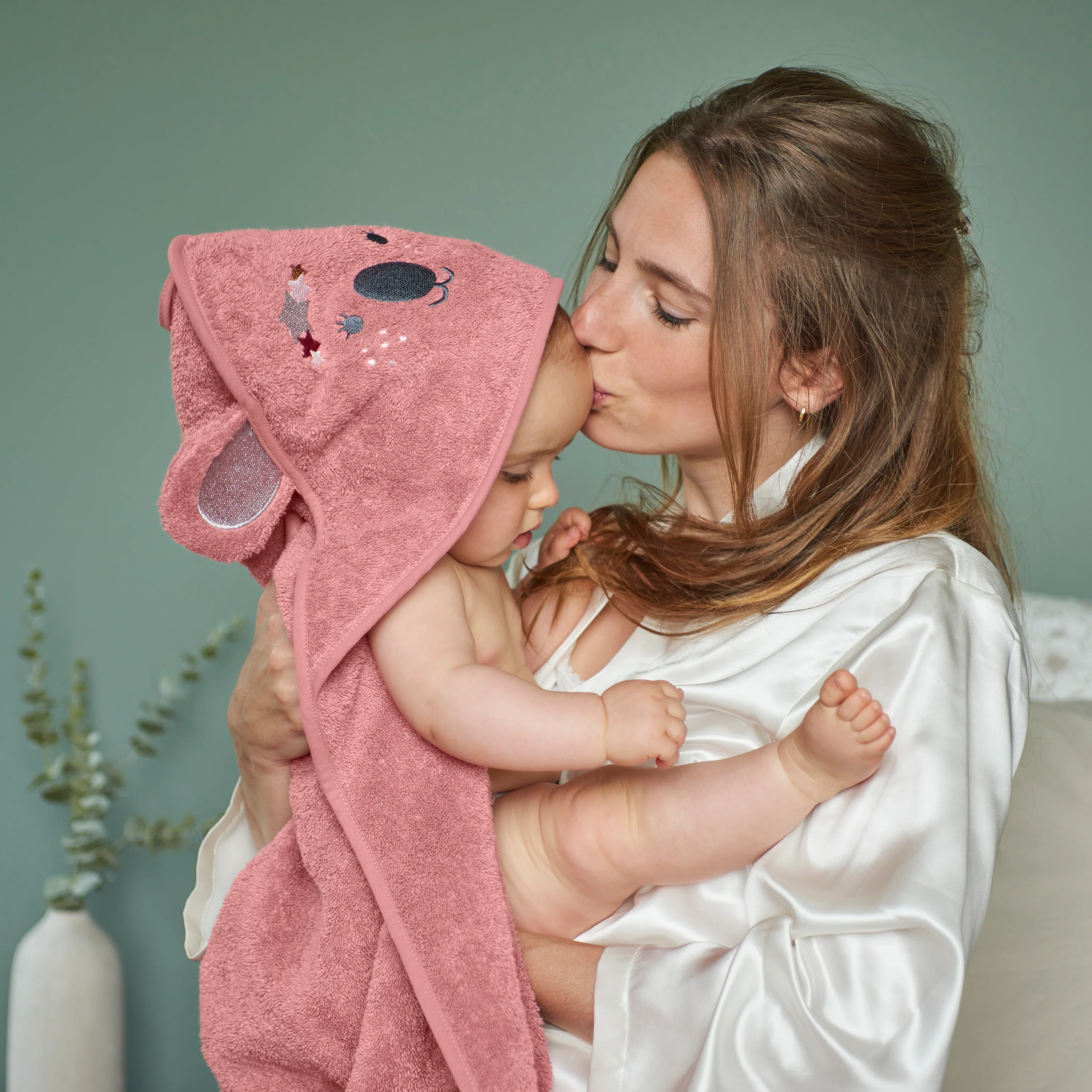 Xmasful Children's Cotton Bath Cape - Petale - Image 4